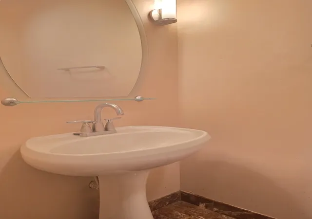 5th image of 703 Mallard Ln, Deerfield, IL 60015 | MLS# 12709679