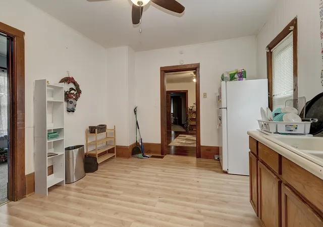 Photo 3 of Single family home for sale at 505 Fairbanks Ave, Joliet, IL 60432 | MLS# 12709686 | Listing updated on 2026-10-06
