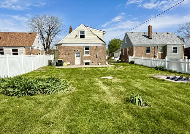 Photo 3 of Single family home for sale at 17826 School St, Lansing, IL 60438 | MLS# 12709756 | Listing updated on 2026-09-08