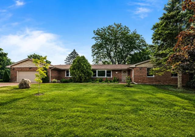 2nd image of 1447 Carol Ln, Deerfield, IL 60015 | MLS# 12709798