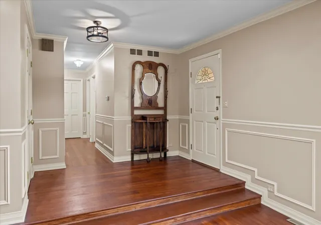 4th image of 1447 Carol Ln, Deerfield, IL 60015 | MLS# 12709798