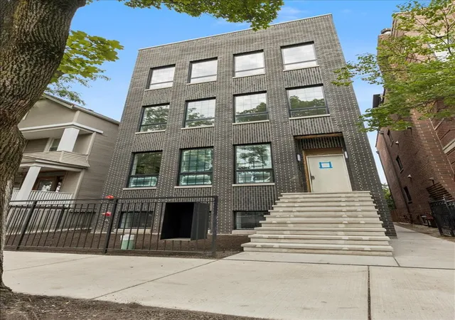 2nd image of 3820 N Damen Ave #2, Chicago, IL 60618 | MLS# 12709895