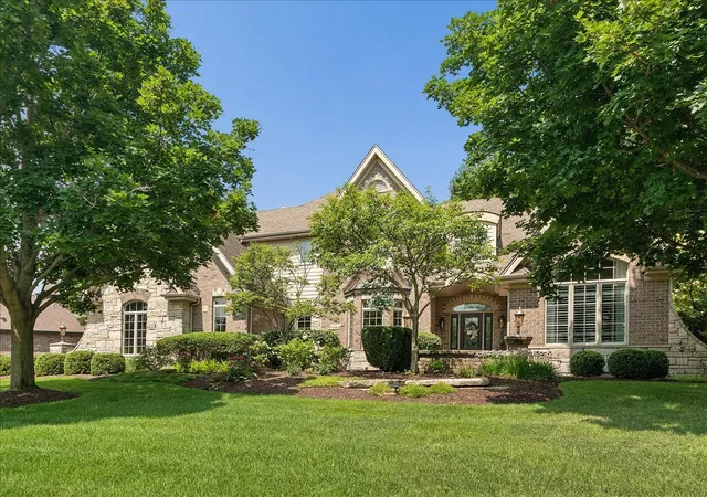 2nd image of 13600 Erin Dr, Homer Glen, IL 60491 | MLS# 12709931
