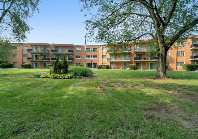 1st image of 940 Holbrook Rd #6A, Homewood, IL 60430 | MLS# 12709975