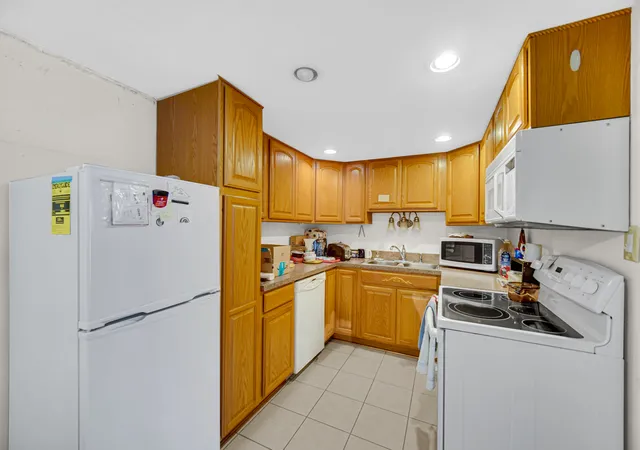 4th image of 940 Holbrook Rd #6A, Homewood, IL 60430 | MLS# 12709975