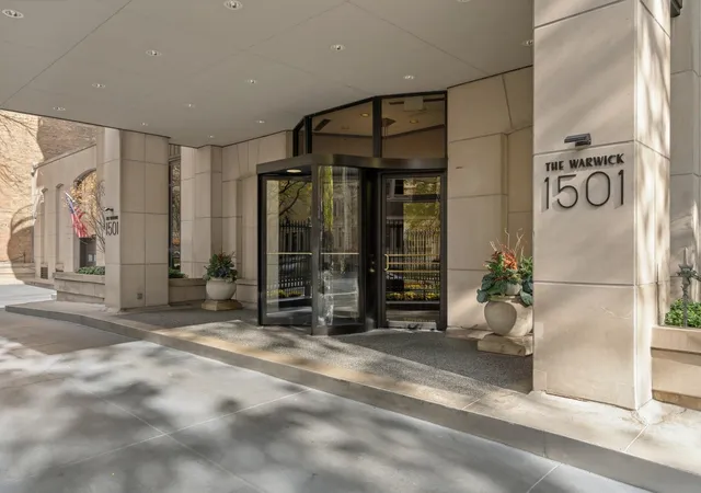 3rd image of 1501 N State Pkwy, Chicago, IL 60610
