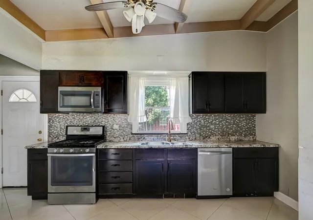 Photo 4 of Sale Pending at 5190 N Moreland Ave, Norridge, IL 60706 | MLS# 12710222 | Listing updated on 2026-10-13