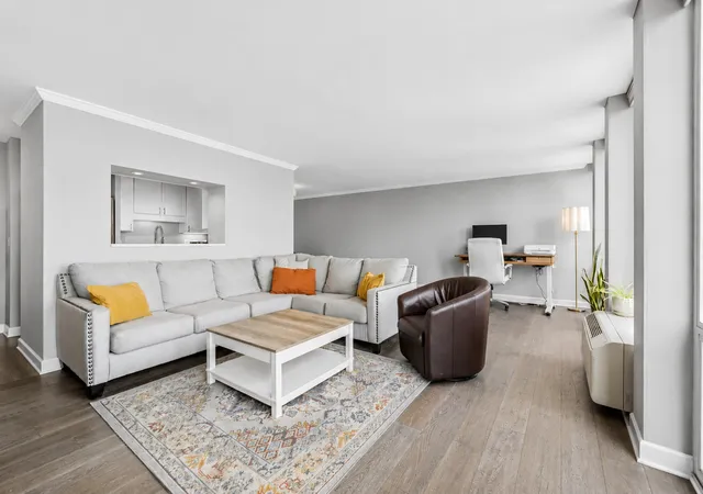 5th image of 111 E Chestnut St #47F, Chicago, IL 60611 | MLS# 12710345