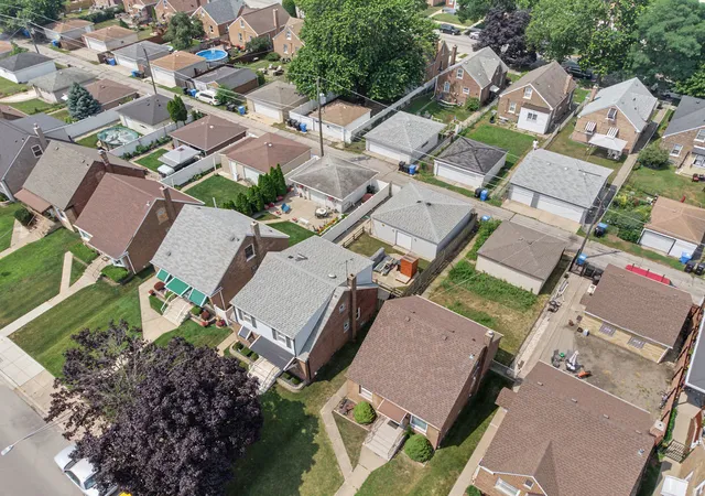 4th image of 11022 S State Line Rd, Chicago, IL 60617 | MLS# 12710548