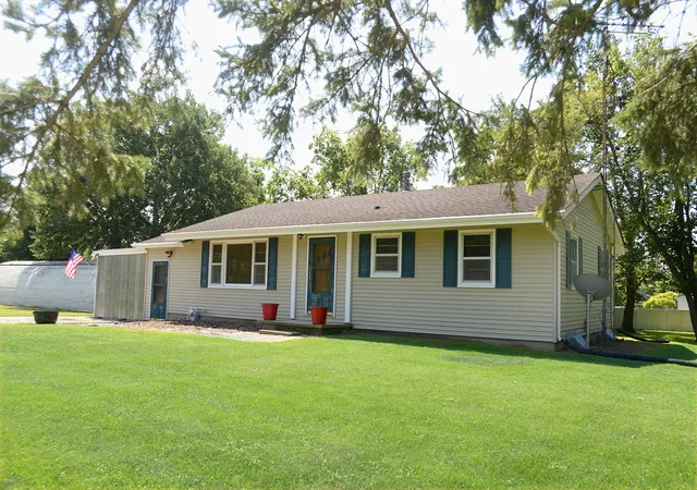 1st image of 1104 N 29th Rd, Ottawa, IL 61350 | MLS# 12710577