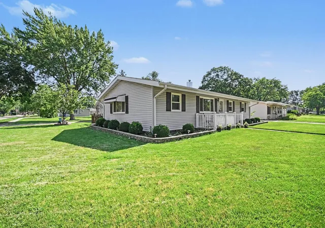 Photo 2 of Single family home for sale at 510 Best Ave, De Kalb, IL 60115 | MLS# 12710590 | Listing updated on 2026-08-28