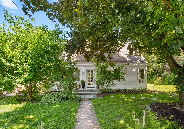 1st image of 1008 Edward Rd, Prospect Heights, IL 60070 | MLS# 12710597