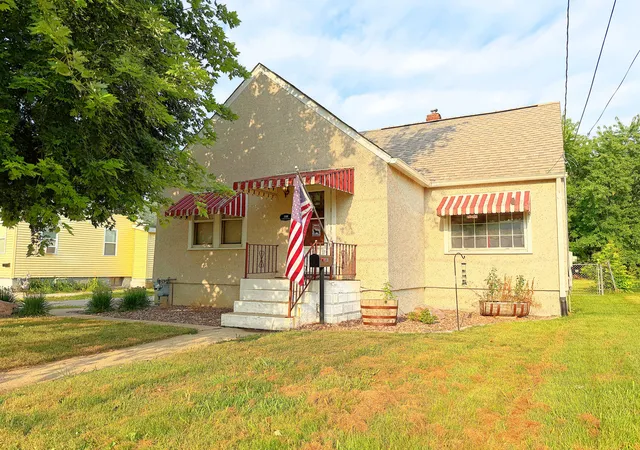 2nd image of 108 S Otter Creek Rd, Streator, IL 61364 | MLS# 12710623