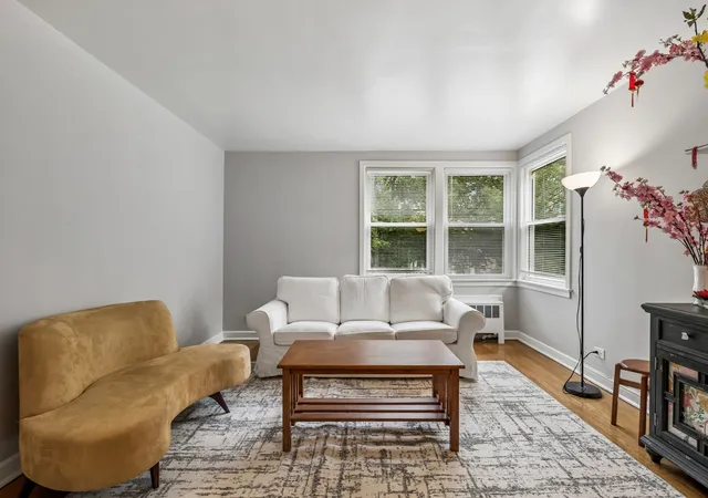 Photo 4 of Townhouse for sale at 1400 Brummel St #2E, Evanston, IL 60202 | MLS# 12710728 | Listing updated on 2026-09-05