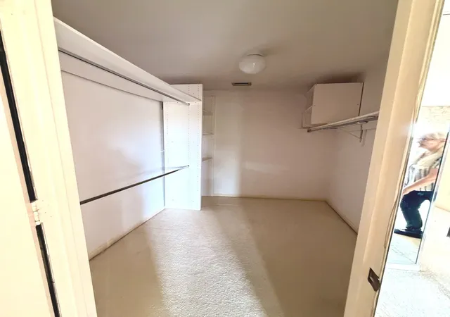 2nd image of 4545 W Touhy Ave, Lincolnwood, IL 60712