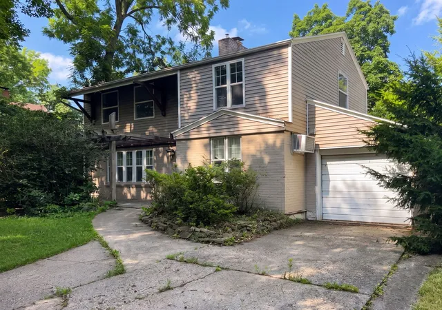 1st image of 911 Foley Ave, Champaign, IL 61820 | MLS# 12710840