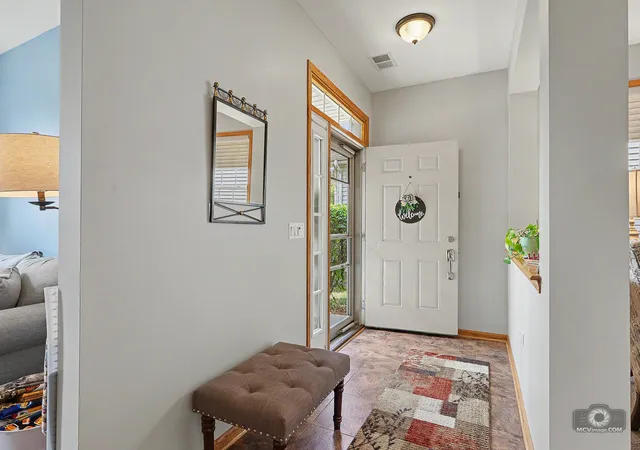 image of 17125 Mendota Dr, Lockport, IL 60441 | MLS# 12710852