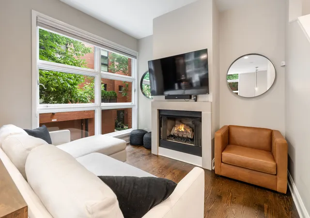 5th image of 2024 W Willow St #B, Chicago, IL 60647 | MLS# 12710902