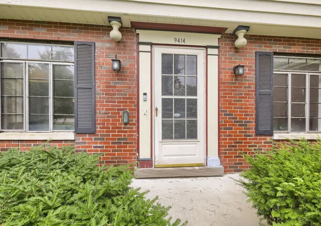 Photo 3 of Single family home for sale at 9414 Harding Ave, Evanston, IL 60203 | MLS# 12711013 | Listing updated on 2026-09-22