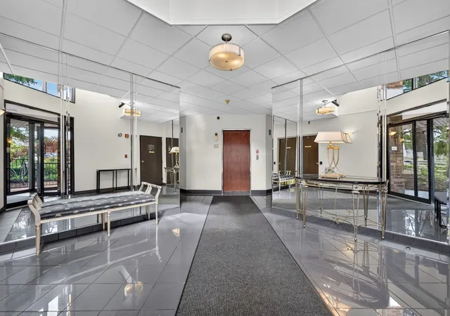 2nd image of 3110 Pheasant Creek Dr #209, Northbrook, IL 60062 | MLS# 12711075