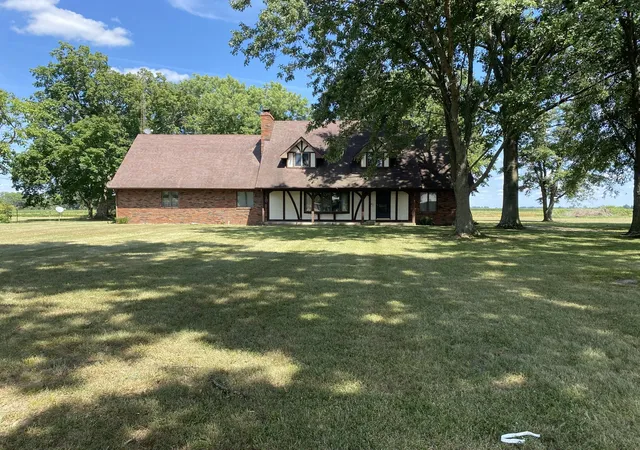 1st image of 1924 Zion Hill Rd, Centralia, IL 62801 | MLS# 12711160