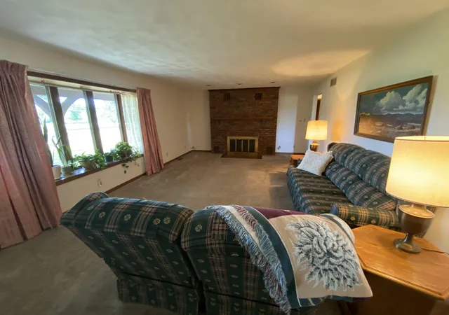 Photo 2 of Single family home for sale at 1924 Zion Hl Rd, Centralia, IL 62801 | MLS# 12711160 | Listing updated on 2026-08-28