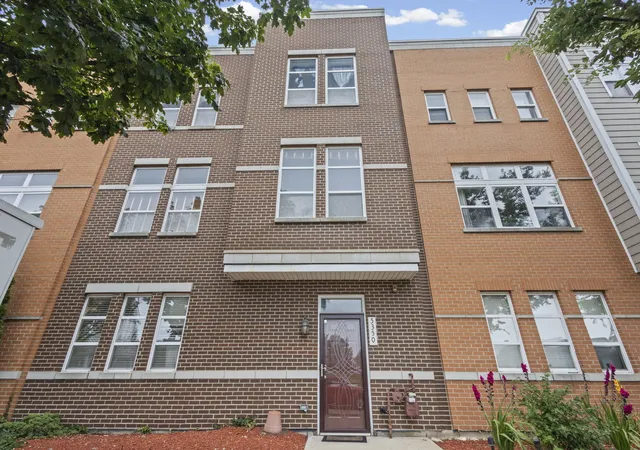 3rd image of 5350 W Hanson Ave, Chicago, IL 60639 | MLS# 12711439