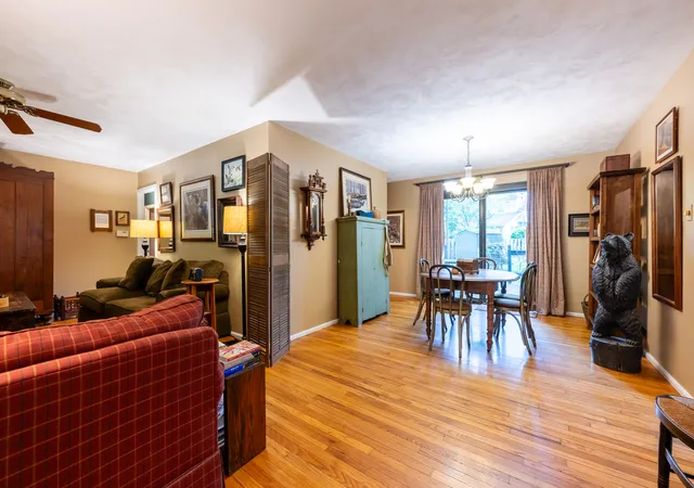 Photo 3 of Sale Pending at 103 W Mumford Dr, Urbana, IL 61801 | MLS# 12711691 | Listing updated on 2026-08-31