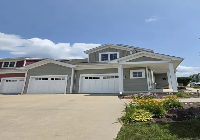 1st image of 8 Starboard St #D, Ottawa, IL 61350 | MLS# 12711744