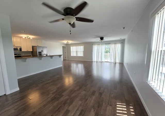 3rd image of 8 Starboard St, Ottawa, IL 61350
