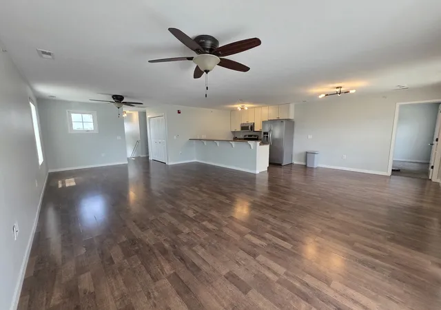 4th image of 8 Starboard St, Ottawa, IL 61350
