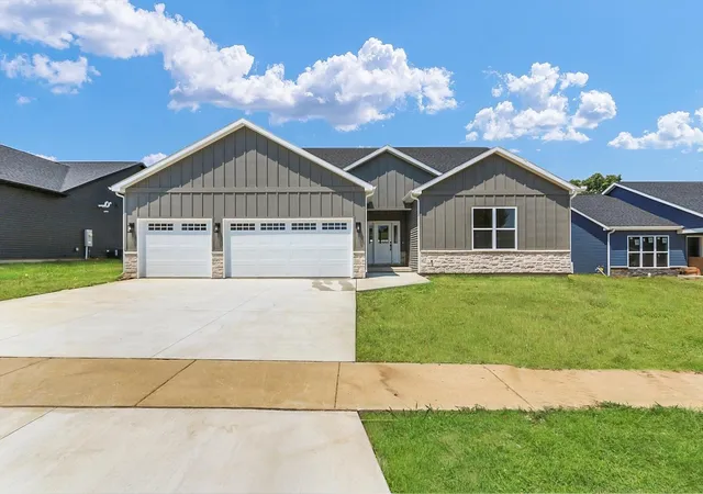 1st image of 2904 Haydon Dr, Urbana, IL 61802 | MLS# 12711771