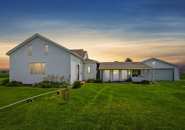 Photo 1 of Single family home for sale at 17264 E 2500th Street, Annawan, IL 61234 | MLS# 12711778 | Listing updated on 2026-08-18