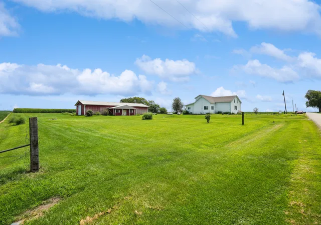 Photo 2 of Single family home for sale at 17264 E 2500th Street, Annawan, IL 61234 | MLS# 12711778 | Listing updated on 2026-08-18