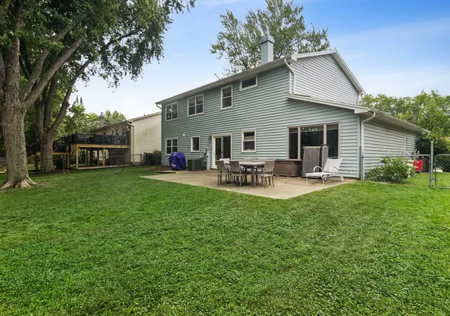 30th image of 170 Pebble Creek Dr, Lake Zurich, IL 60047 | MLS# 12711779