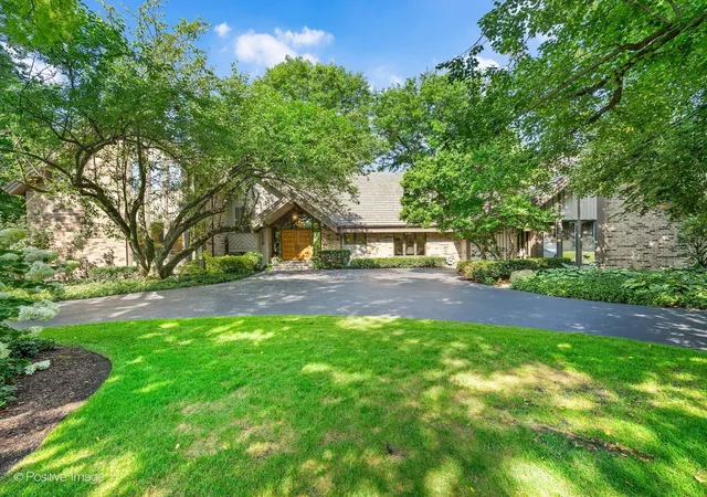 Photo 1 of Single family home for sale at 1116 Laurie Ln, Burr Ridge, IL 60527 | MLS# 12711796 | Listing updated on 2026-08-18