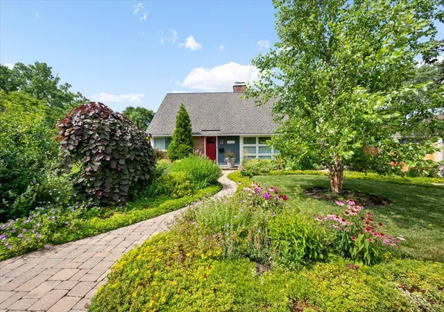 1st image of 3333 Payne St, Evanston, IL 60201 | MLS# 12711846