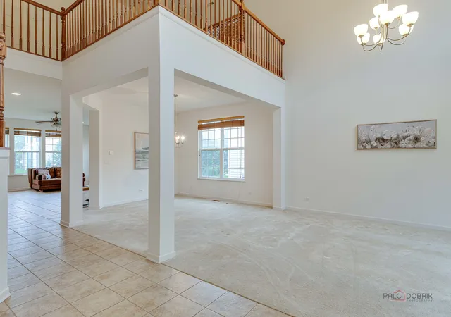 4th image of 2030 Padua Dr, Elgin, IL 60123 | MLS# 12711928