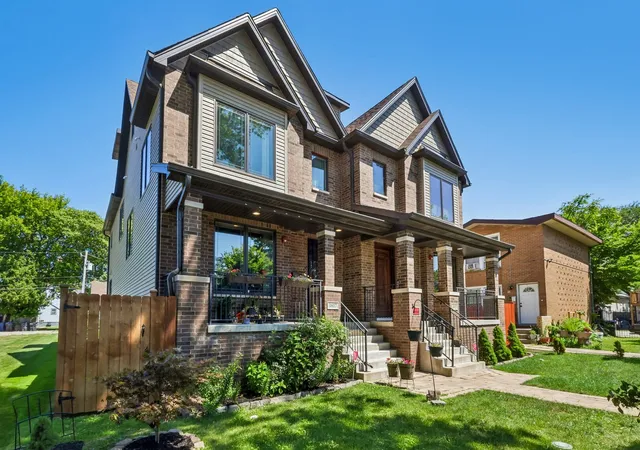 2nd image of 1817 Dodge Ave, Evanston, IL 60201 | MLS# 12711936