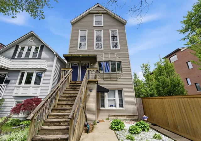 2nd image of 1742 W School St, Chicago, IL 60657 | MLS# 12711940