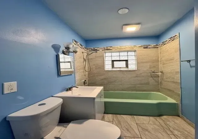 Photo 4 of Single family home for sale at 4923 S Komensky Ave, Chicago, IL 60632 | MLS# 12712111 | Listing updated on 2026-08-25