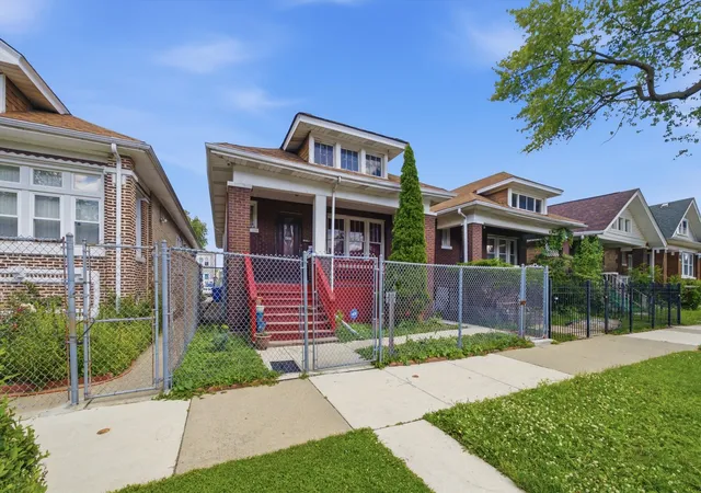 Photo 3 of Single family home for sale at 6325 S Francisco Ave, Chicago, IL 60629 | MLS# 12712147 | Listing updated on 2026-09-29