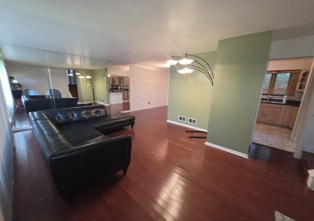 3rd image of 6159 Marsh Ln, Matteson, IL 60443 | MLS# 12712155
