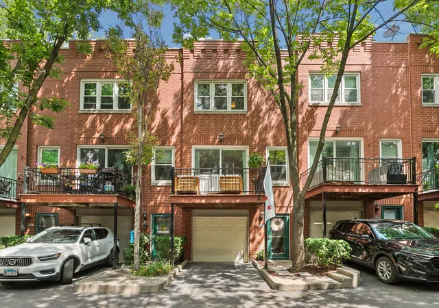 Photo 1 of Condo for sale at 2939 N Honore St #C, Chicago, IL 60657 | MLS# 12712218 | Listing updated on 2026-08-18
