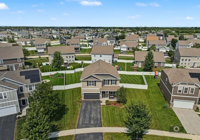 Photo 2 of Sale Pending at 25450 W Ryan Ln, Plainfield, IL 60586 | MLS# 12712474 | Listing updated on 2026-09-24