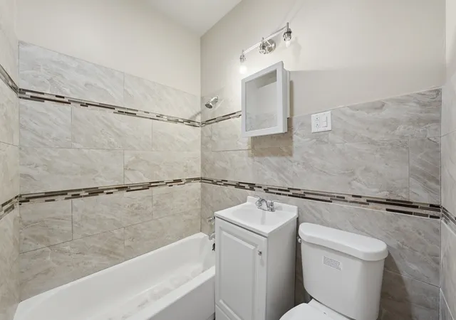 4th image of 2626 W Wilcox St, Chicago, IL 60612 | MLS# 12712532