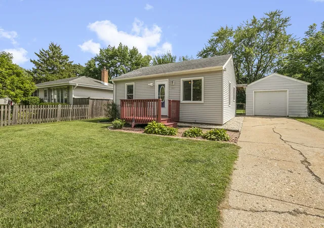 Photo 2 of Single family home for sale at 18927 W Old Plank Rd, Grayslake, IL 60030 | MLS# 12712565 | Listing updated on 2026-09-01