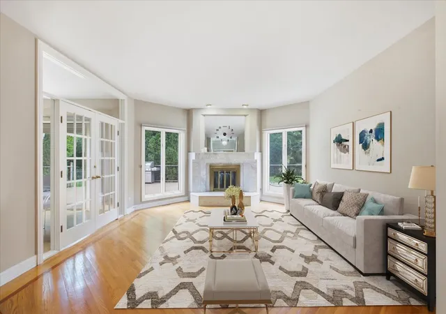 Photo 4 of Single family home for sale at 34 Robin Hood Ranch, Oak Brook, IL 60523 | MLS# 12712660 | Listing updated on 2026-09-04