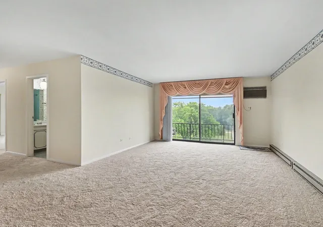 3rd image of 931 W Arquilla Dr #413, Glenwood, IL 60425 | MLS# 12712665