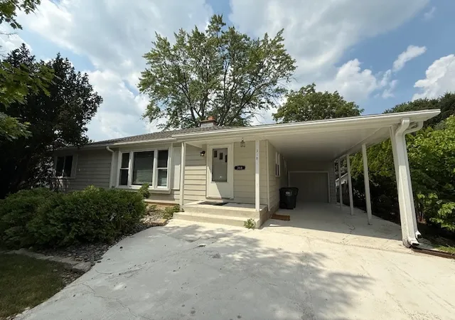 Photo 1 of Single family home for sale at 318 S Hale St, Palatine, IL 60067 | MLS# 12712668 | Listing updated on 2026-09-04